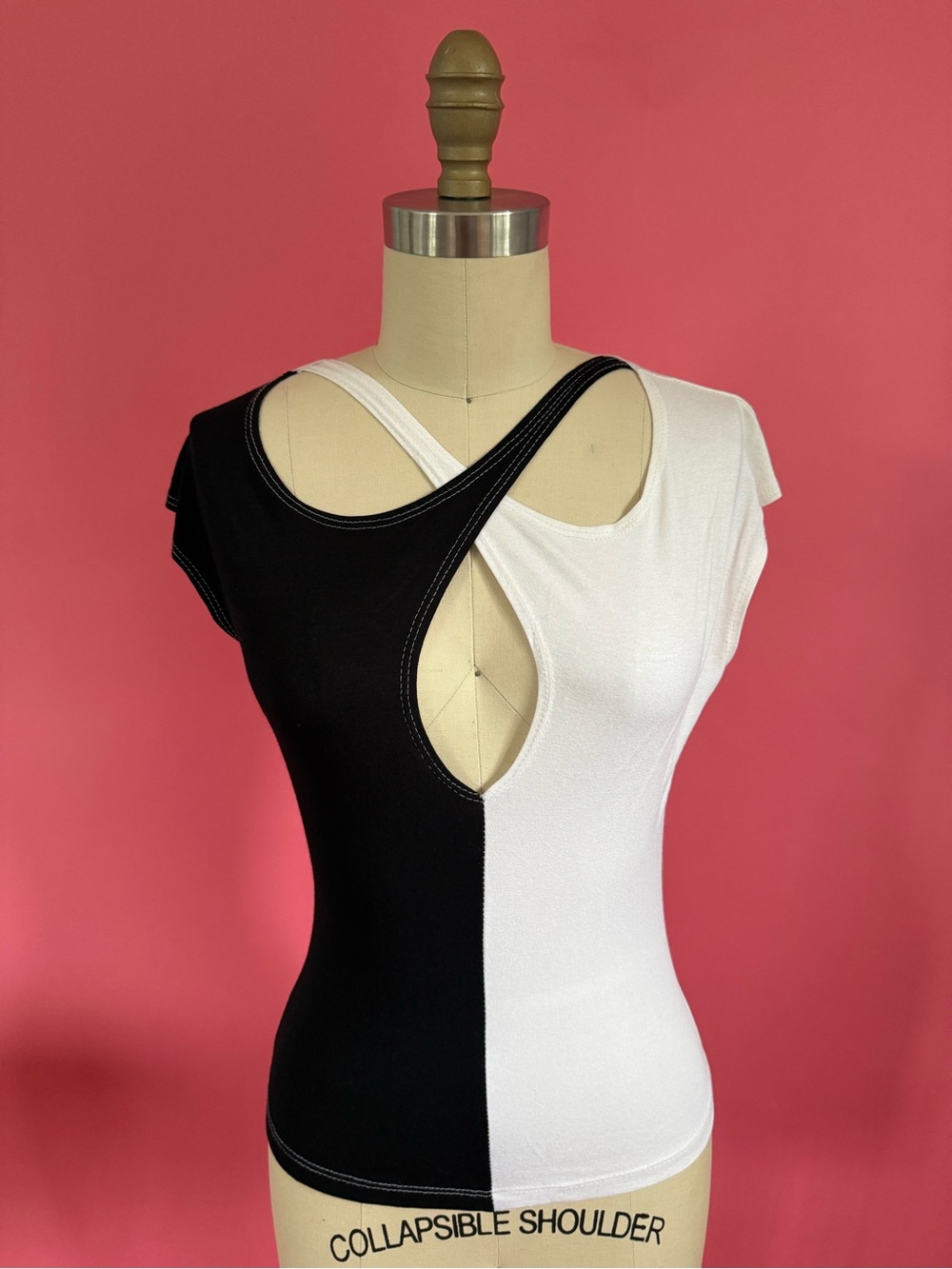 *NWT* Vintage 90s/Y2K Sexy Punk Criss Cross Neckline Color-Blocked Cut Out M